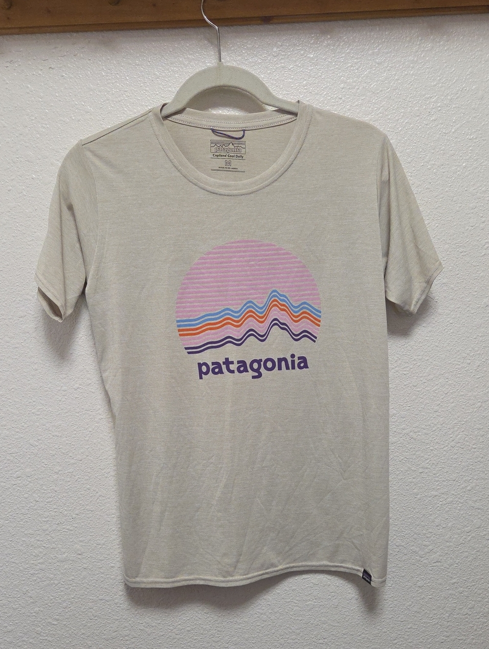 Patagonia Capilene  Cool Daily Cream Short-Sleeve Size Medium